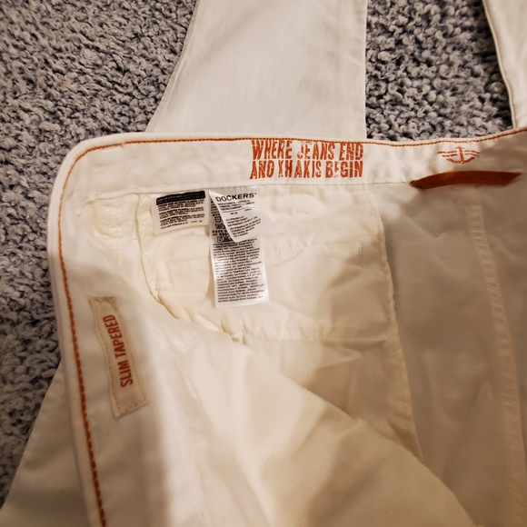 DOCKERS Men's Slim Tapered Flat Front khaki/Jean's Pants Off White Size W42 L30 - Picture 5 of 8